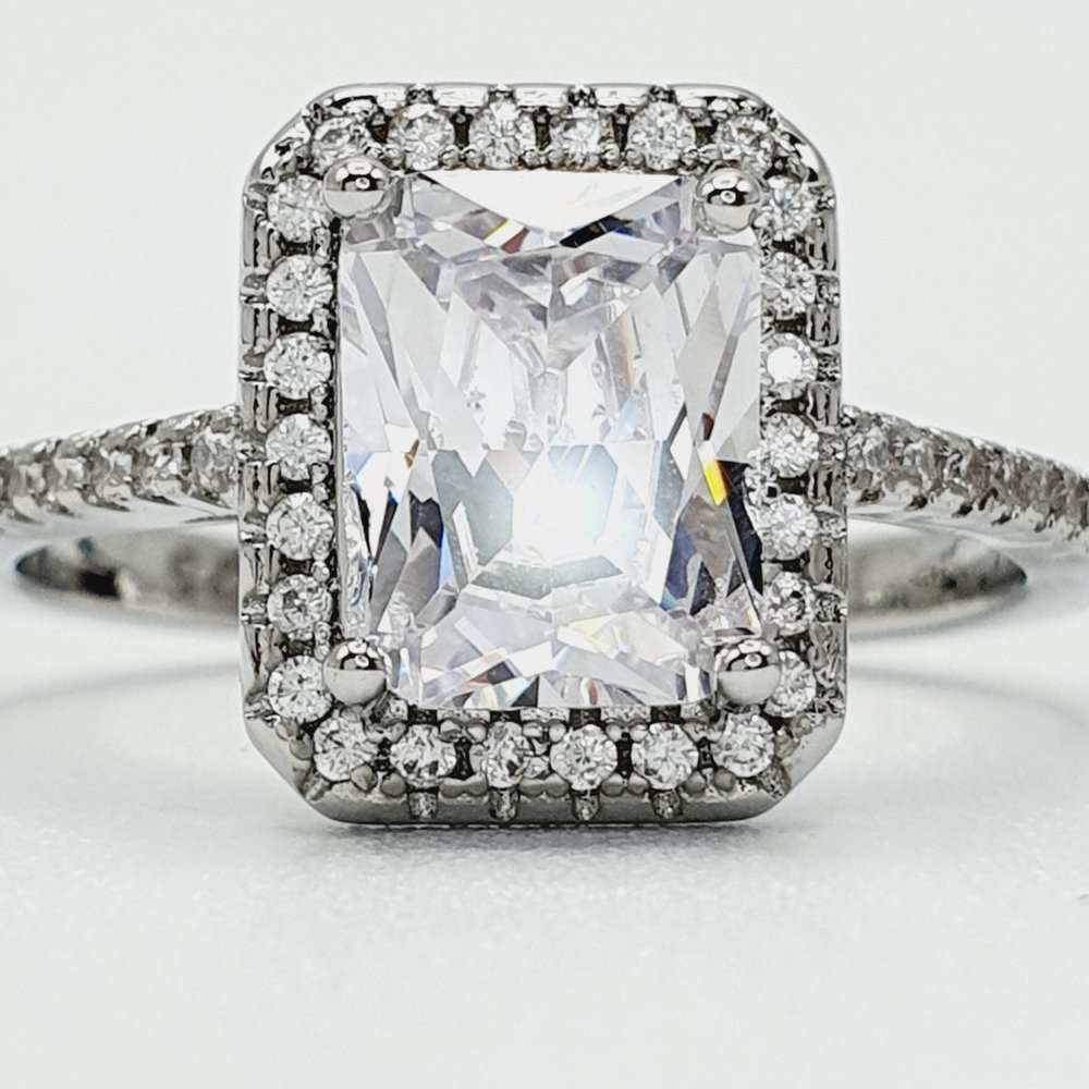 💎Engagement Radiant CZ Micro Pave Silver Plated Wedding Ring Set, UNVN12…